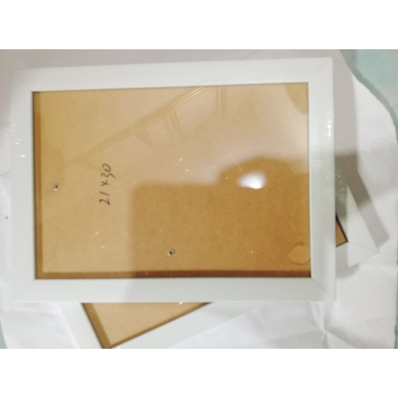 bingkaii frame figura putih polos