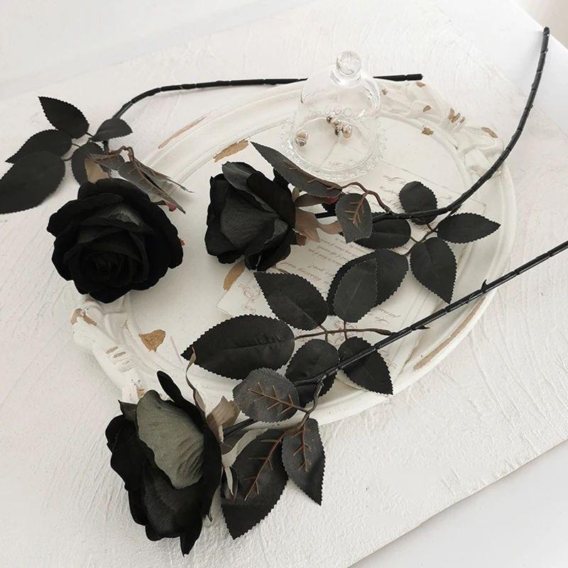 Mawar Hitam Black Rose Plastik Tanaman Artifisial Palsu Hias Dekorasi Minimalis Pernikahan