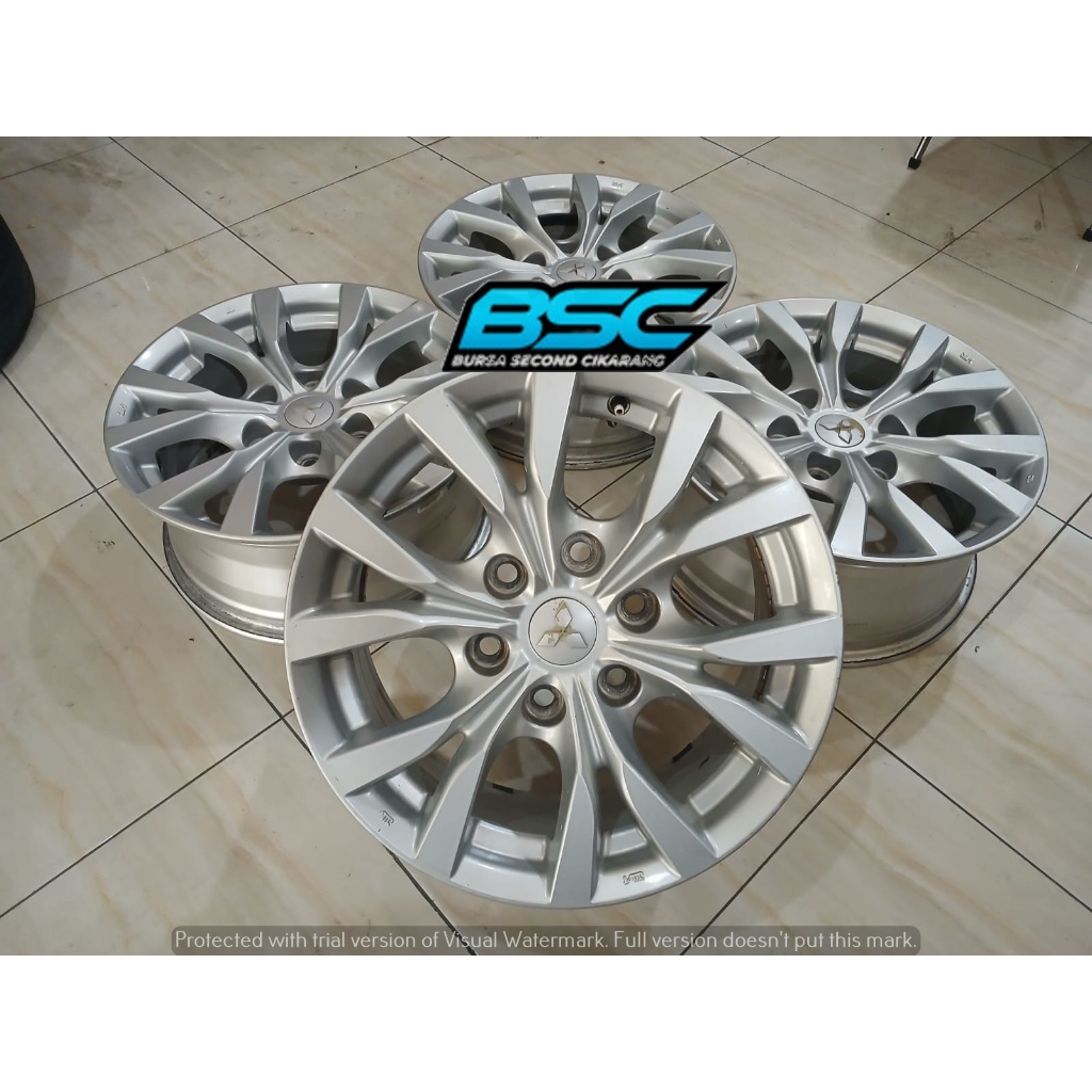 Velg Mobil Bekas Copotan R17 Ori Oem Pajero Exceed Pcd 6x139,7 Ring 17 Buat Triton Strada Panther Pe