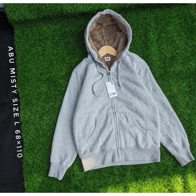 HOODIE ZIPPER UNIQLO SHERPA DALAM ABU MISTY