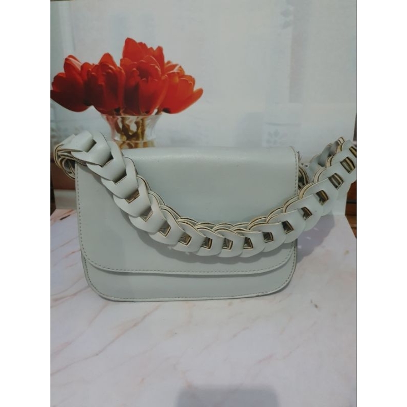 Preloved Tas Vanilla Hijab