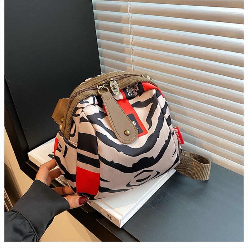 Aolong Tas Slempang 8992 Bahan Parasut Permium