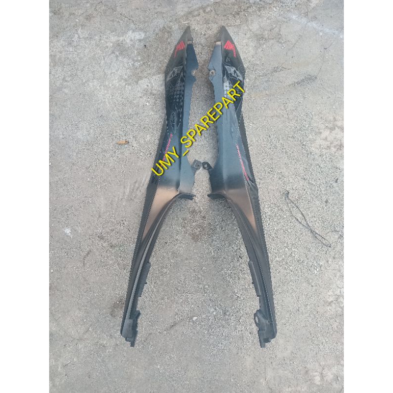 Sayap Samping Cover Body Kanan Kiri Sonic 150r minus (Original Seken)