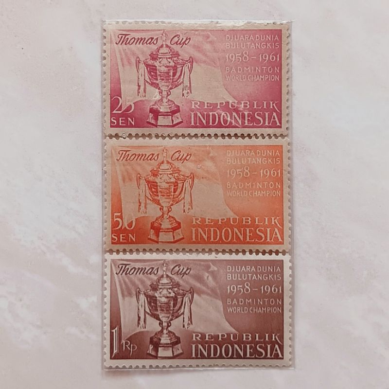 

(AC) Perangko Indonesia 1958 Thomas Cup Set Lengkap 3 pcs Mint