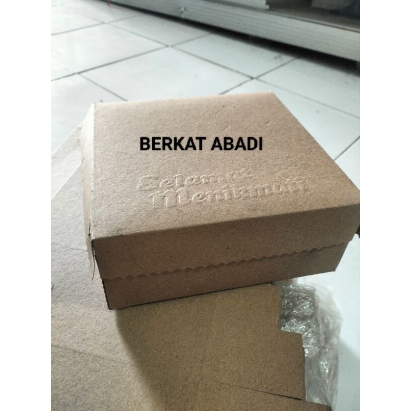 

Dus R6 Kraft Coklat 275 GSM