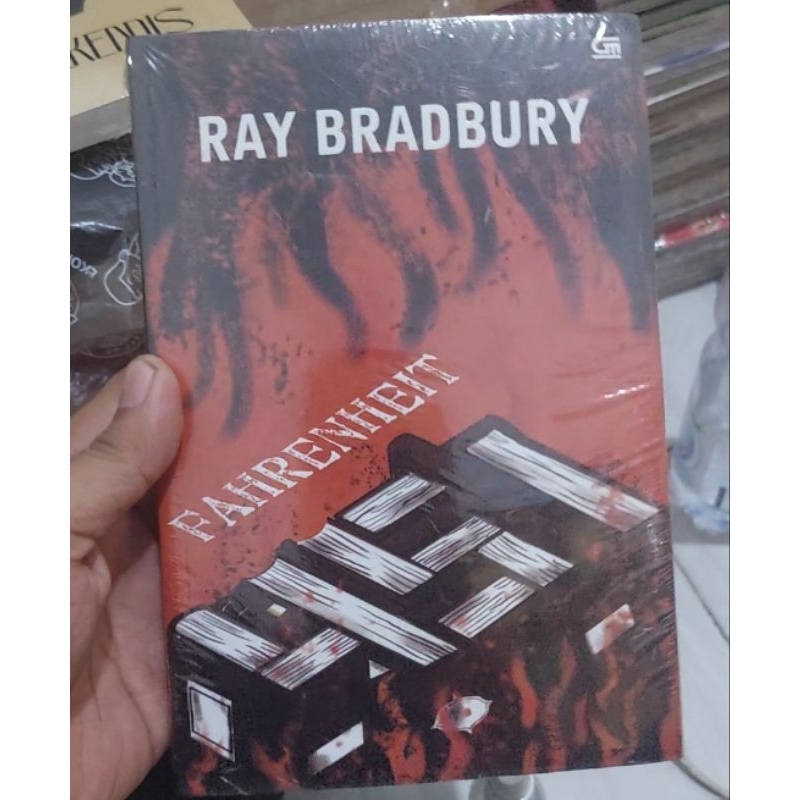 (Original, Segel) Novel Fahrenheit 451 - Ryan Bradbury (Gramedia GPU)