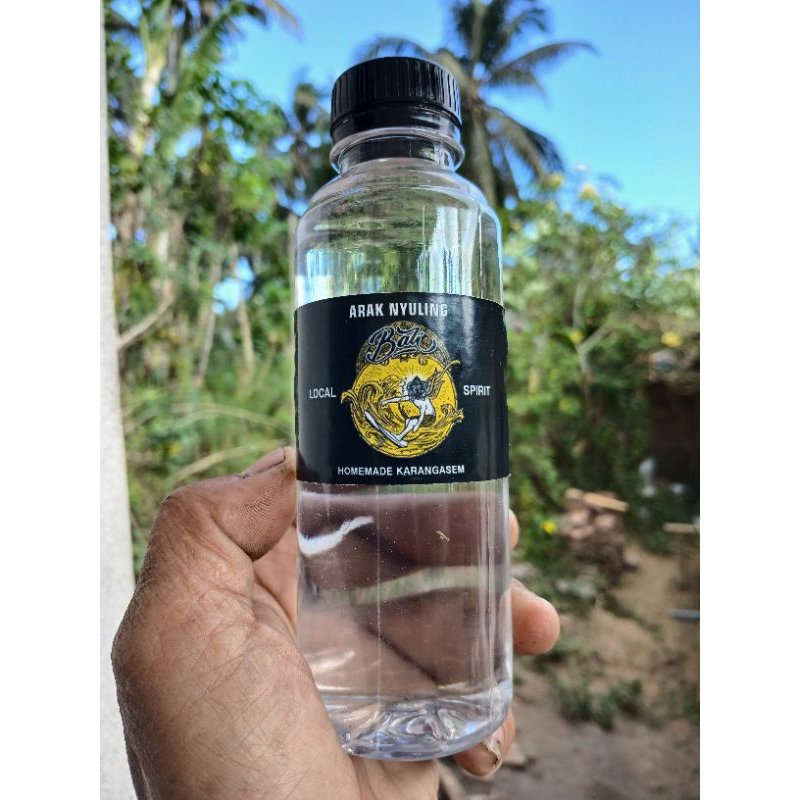 

4 botol minuman tradisional joos