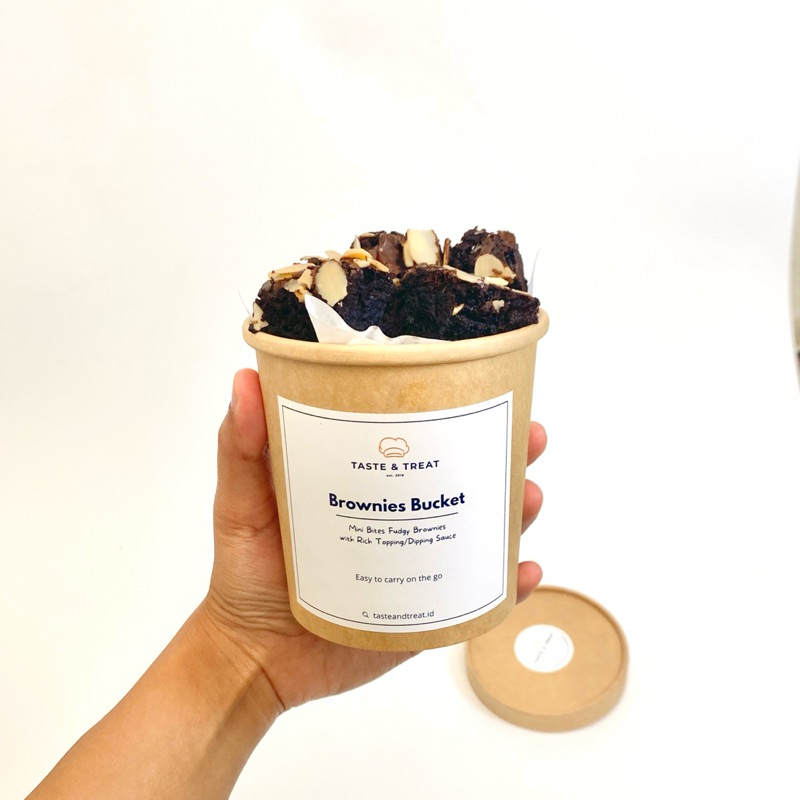 

Fudgy Brownies Bucket by Taste & Treat