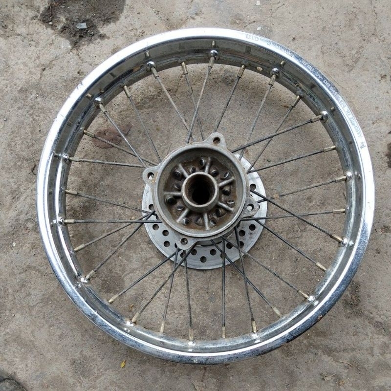 velg belakang Kawasaki klx 150 bekas original