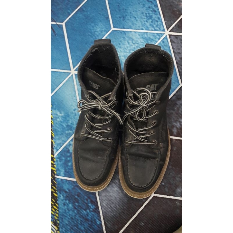 Sepatu Caterpillar Moctoe