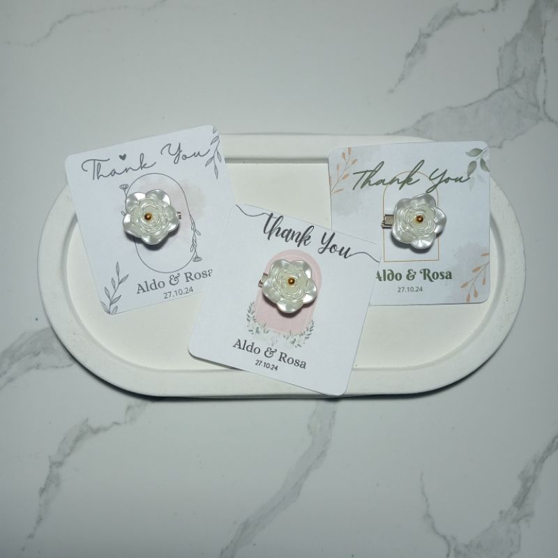 Souvenir Pernikahan Seribuan Souvenir Bros Mawar mini souvenir unik