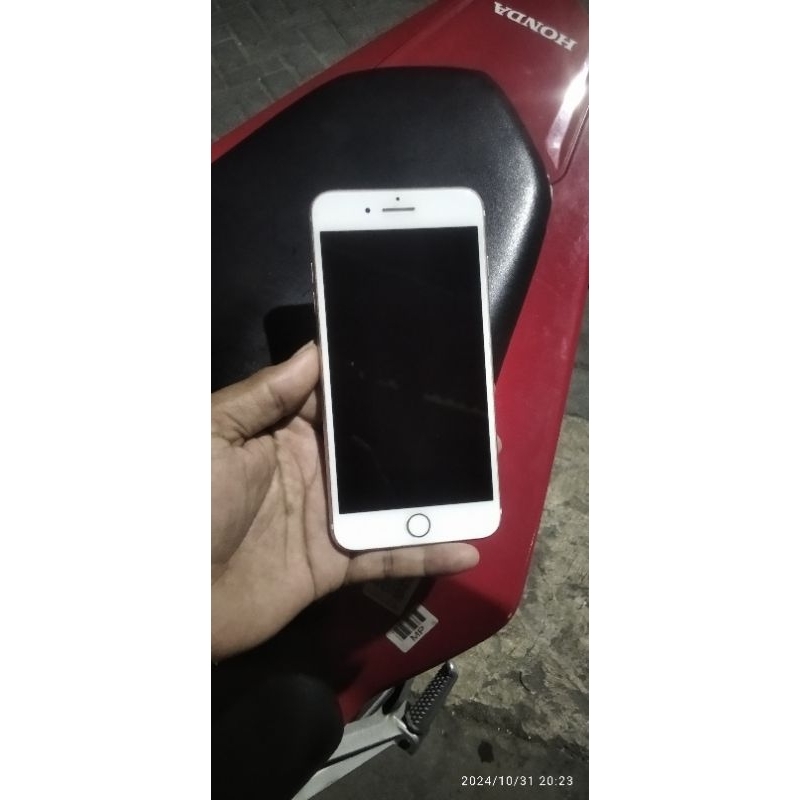 iPhone 8 plus 128 ibox