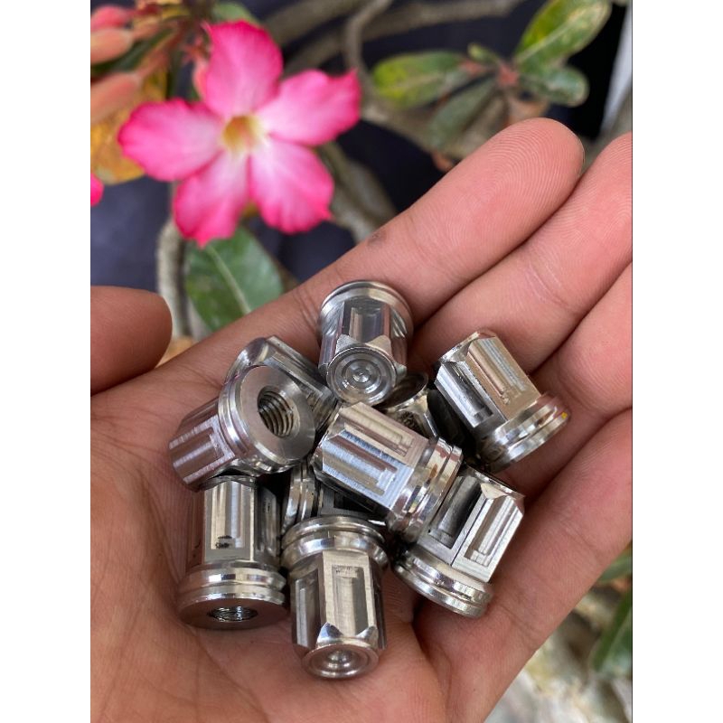 Baut mur knalpot PB stenlis stell Gl, Mp, Tiger