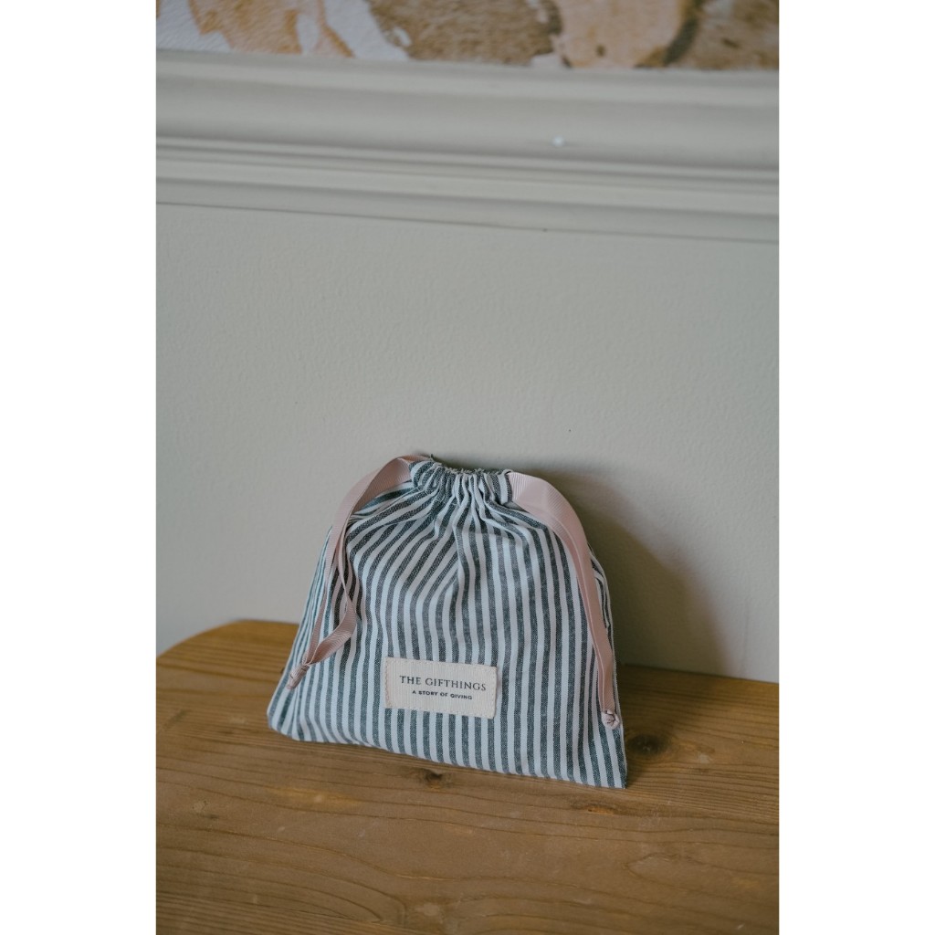 

HELLO POUCH - Thegifthings hampers pouch / birthday gift / wedding souvenir / kantong serut motif / goodie bag / tas bingkisan pesta