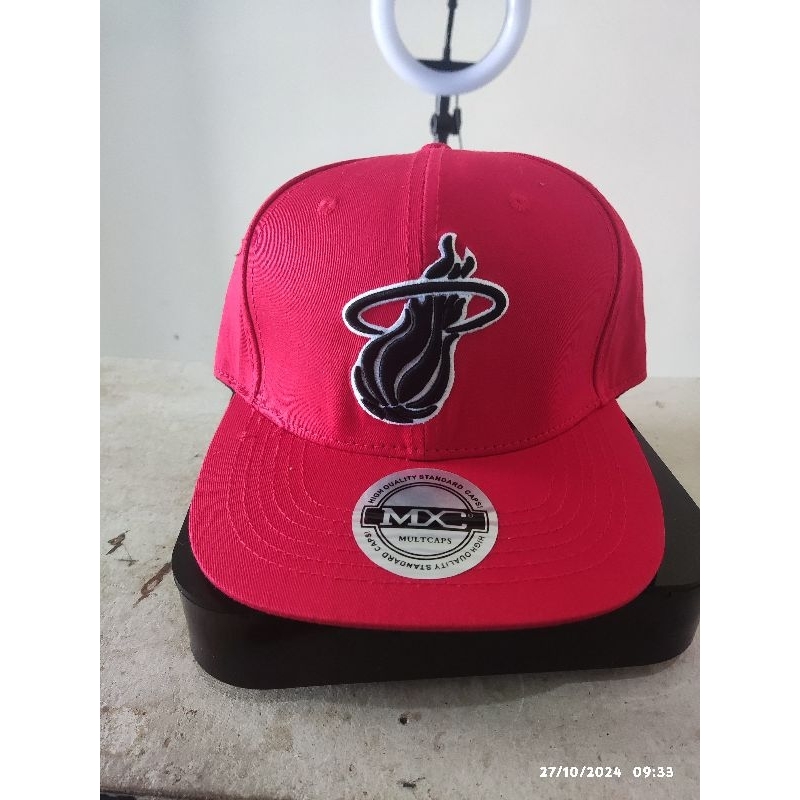 topi motif Miami heat