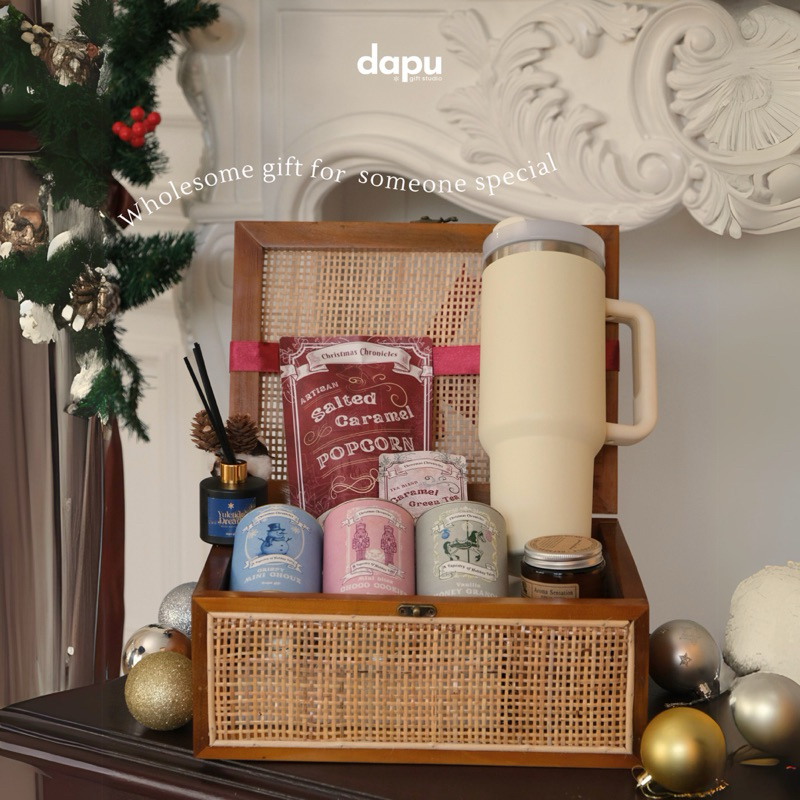 

TREASURE BOX- Hampers natal / Hampers xmas / Christmas Hampers / Xmas hampers / Hadiah natal