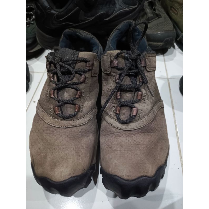 sepatu gunung & trail run Treksta size 44