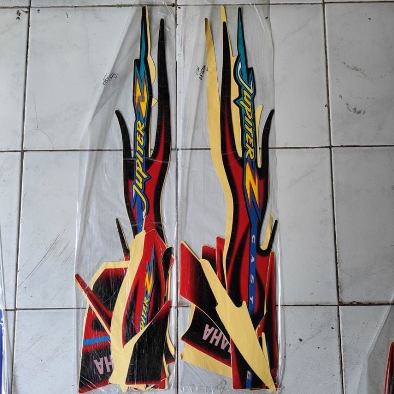 STRIPING STIKER JUPITER Z 2005 CW BIRU PUTIH striping bodi motor yamaha jupiter z 2005 cw