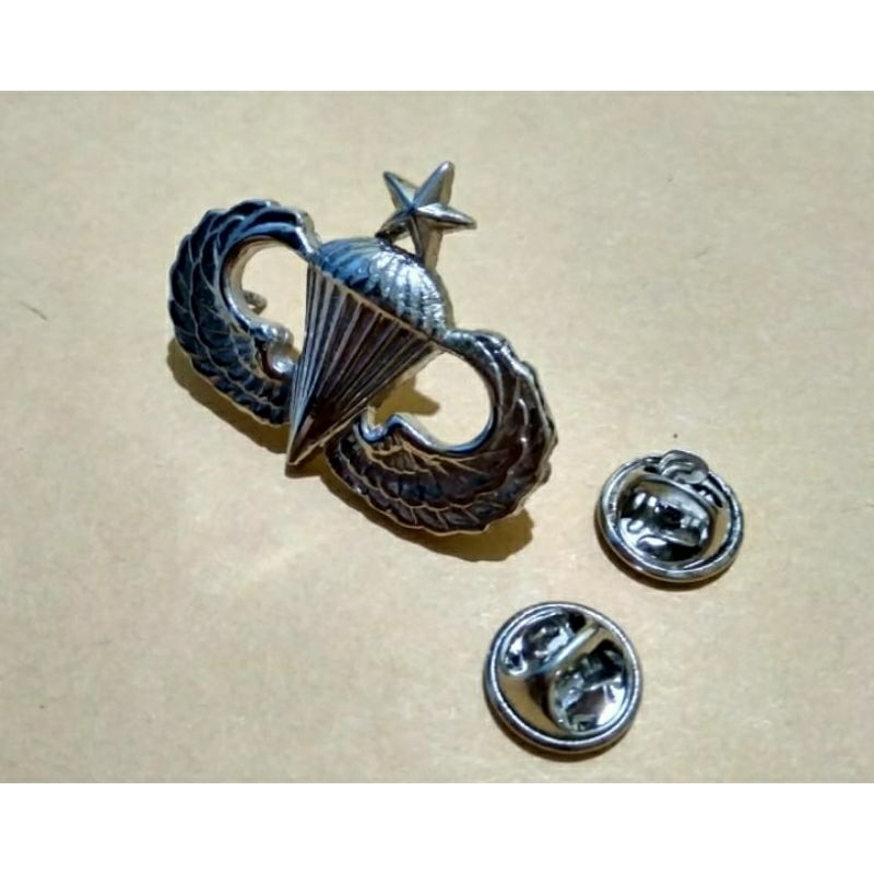 BADGE / PIN US ARMY AIR FORCE