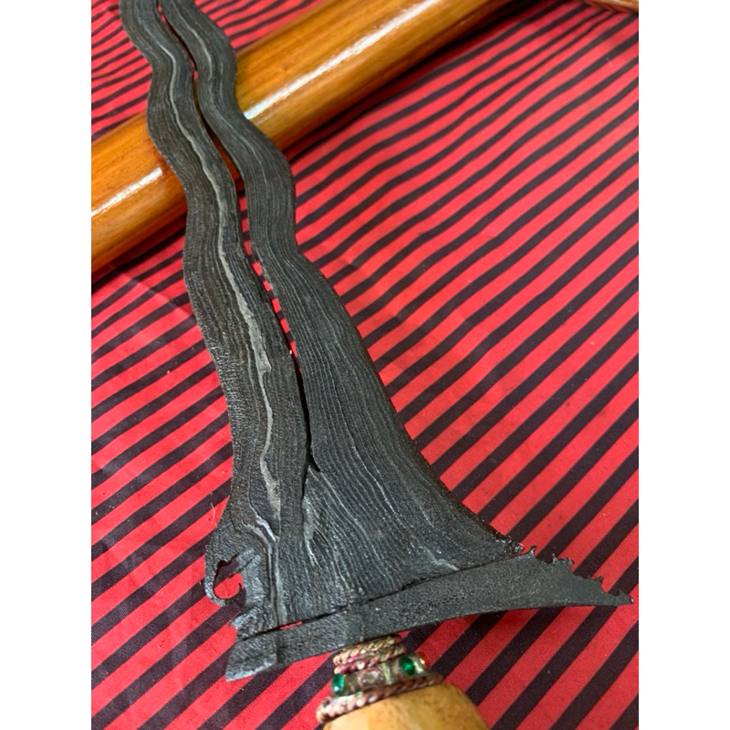 keris pamor banyu mili