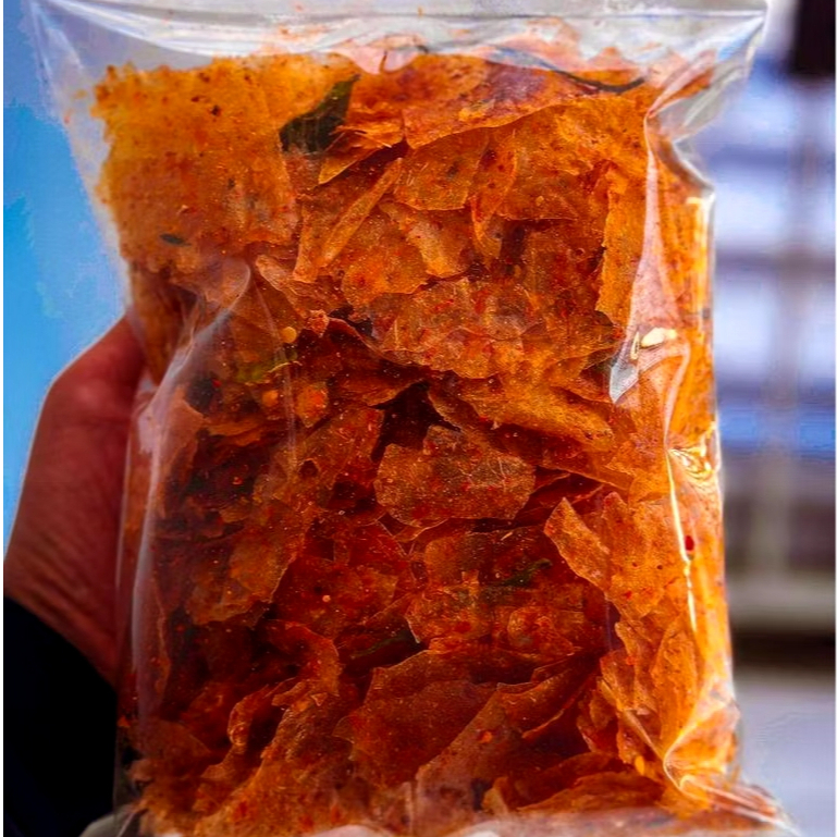 

KERIPIK KACA 1KG PEDAS DAUN JERUK