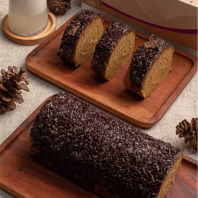 

BOLU ROLL CAKE MOCCA MESES GOLDEN FRANCE (553gram)