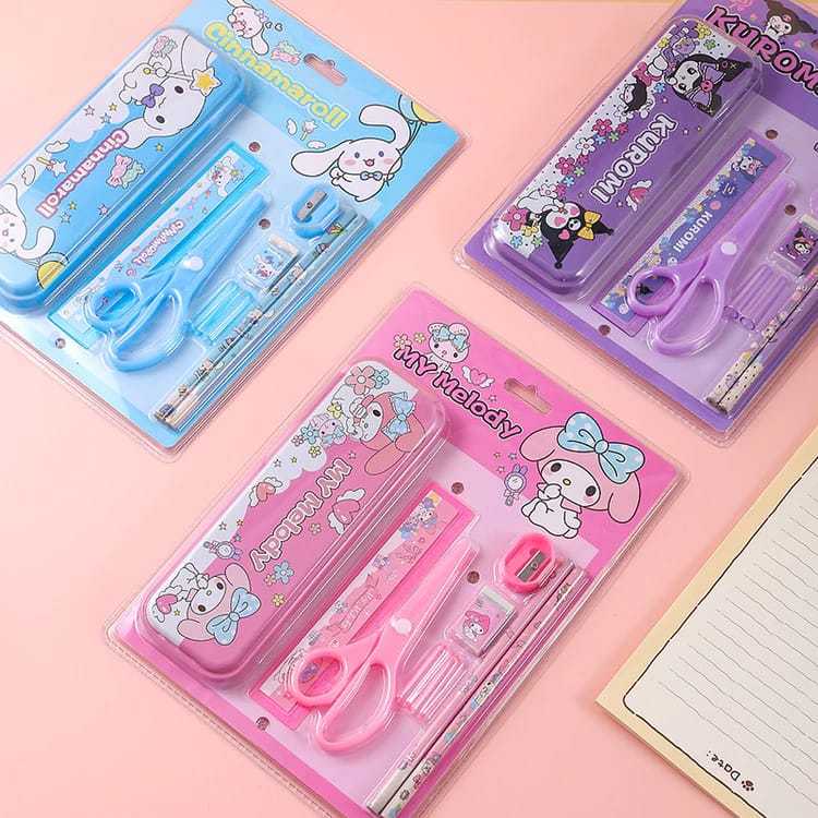 

ALAT TULIS STUDY SET TEMPAT PENSIL ANAK KARAKTER SANRIO KODE 6611