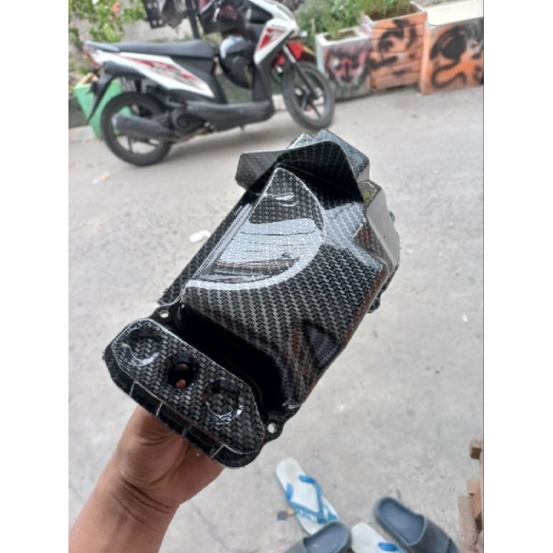 tutup filter beat dan scoopy karbu karbon