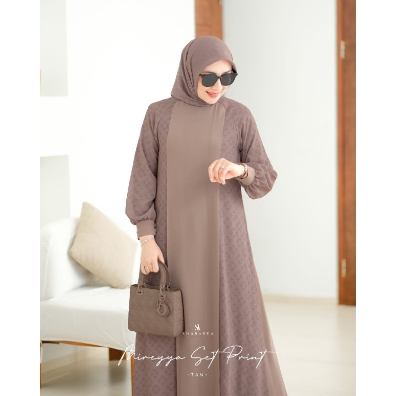 Mireyya Set Print
(Dress & Scarf)

by shArarea

