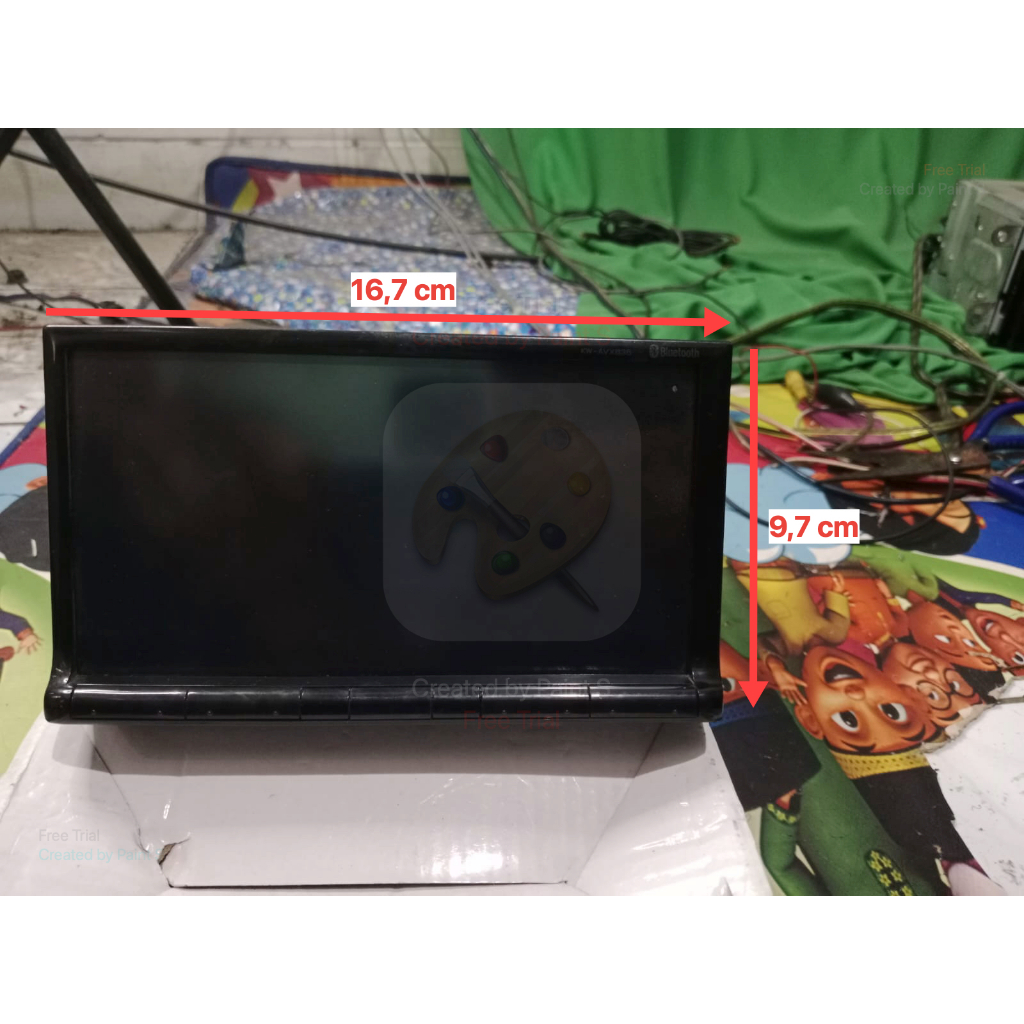 Head Unit Mobil Jadul. JVC KW-AVX836. JVC Masih Segel. Kondisi Normal Semua. Layar Sentuh.