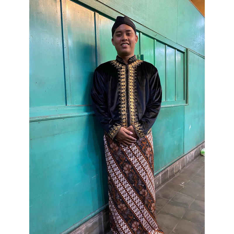 Beskap Solo bludru dewasa