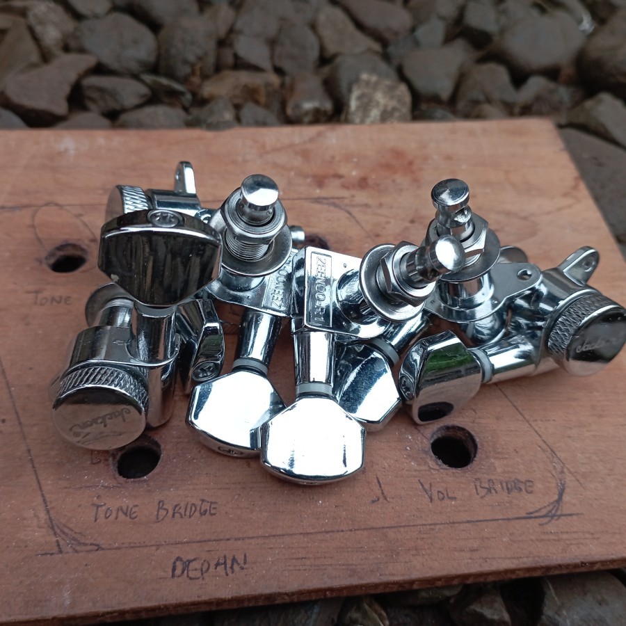 BEST QUALITY Dryer Gitar Jackson Sealed Die Cast Locking Tuner 3R 3L Chrome