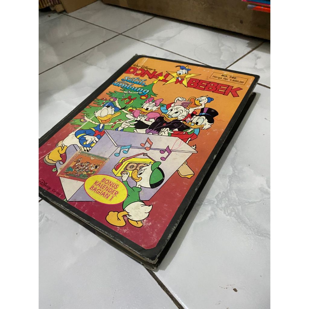 Donal bebek bundel nomer 700 an