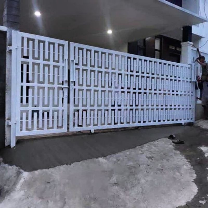 pagar/pintu rumah dorong/lipat