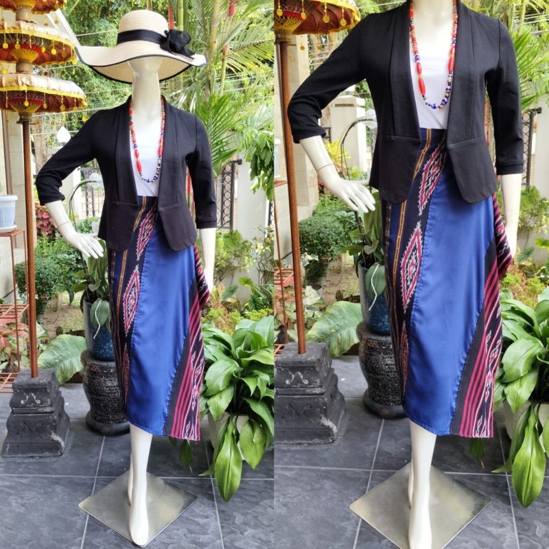 KAIN TENUN LILIT, ROK LILIT WANITA