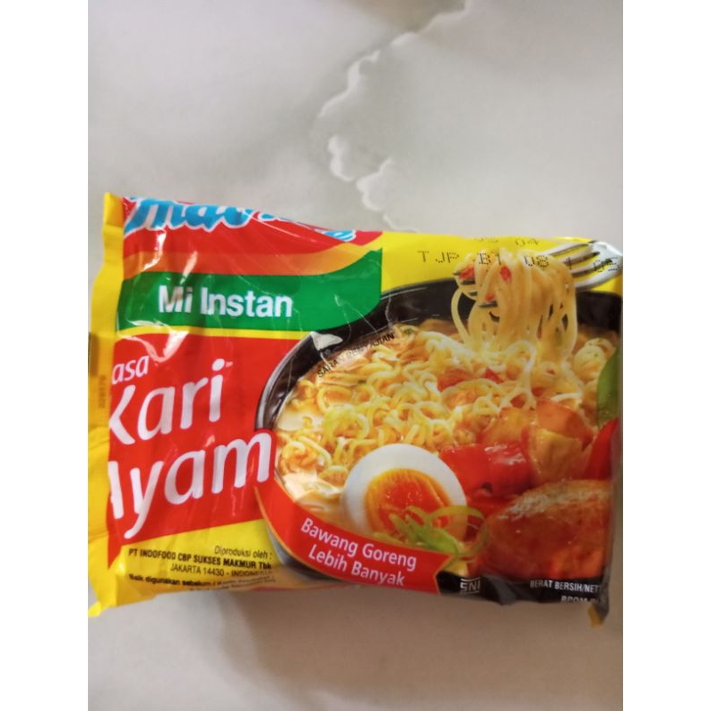 

MIE INDOMIE KARI AYAM 72gr