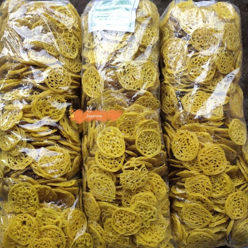 

KERUPUK MIE KUNING CAP CENDRAWASIH MENTAH 3kg