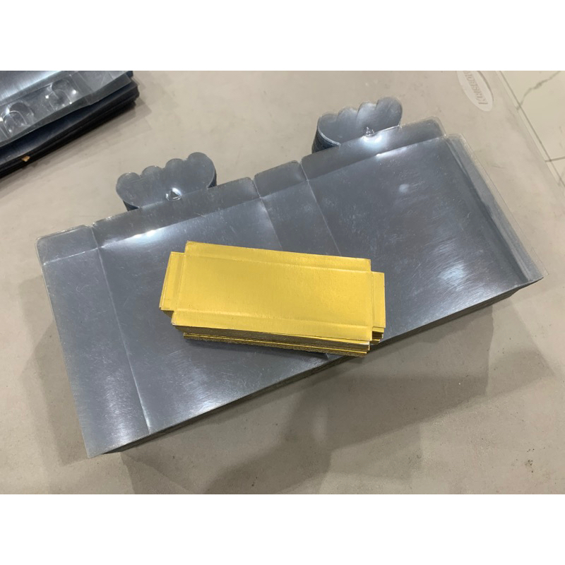 

CUCI GUDANG - box mika souvenir ukuran 10.5 x 3.5 x 13.5 cm