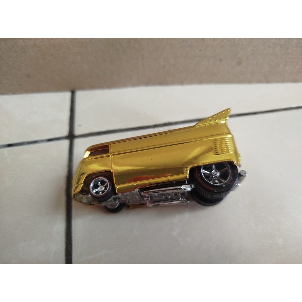 HOTWHEELS LOOSE CUSTOM HONGKONG DIECAST CLUB - VOLKSWAGEN DRAG BUS 01