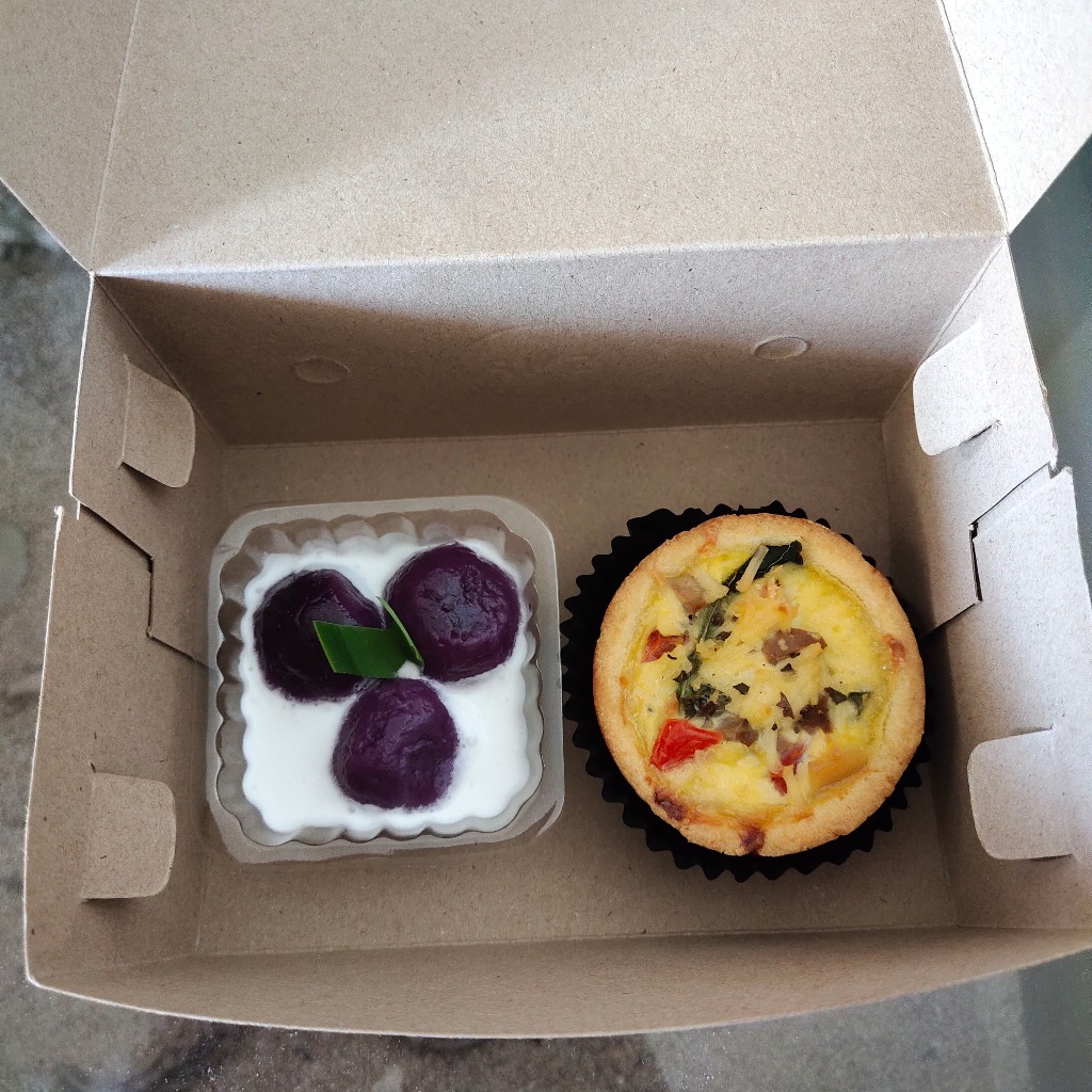 

KUKIS - Snack Box isi 2 Kue