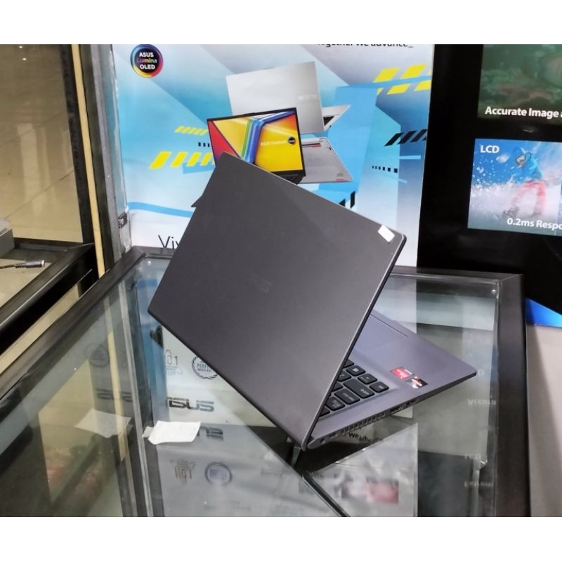 Asus Vivobook A412jaA Ryzen 3-3250U 4GB/SSD 256Gb