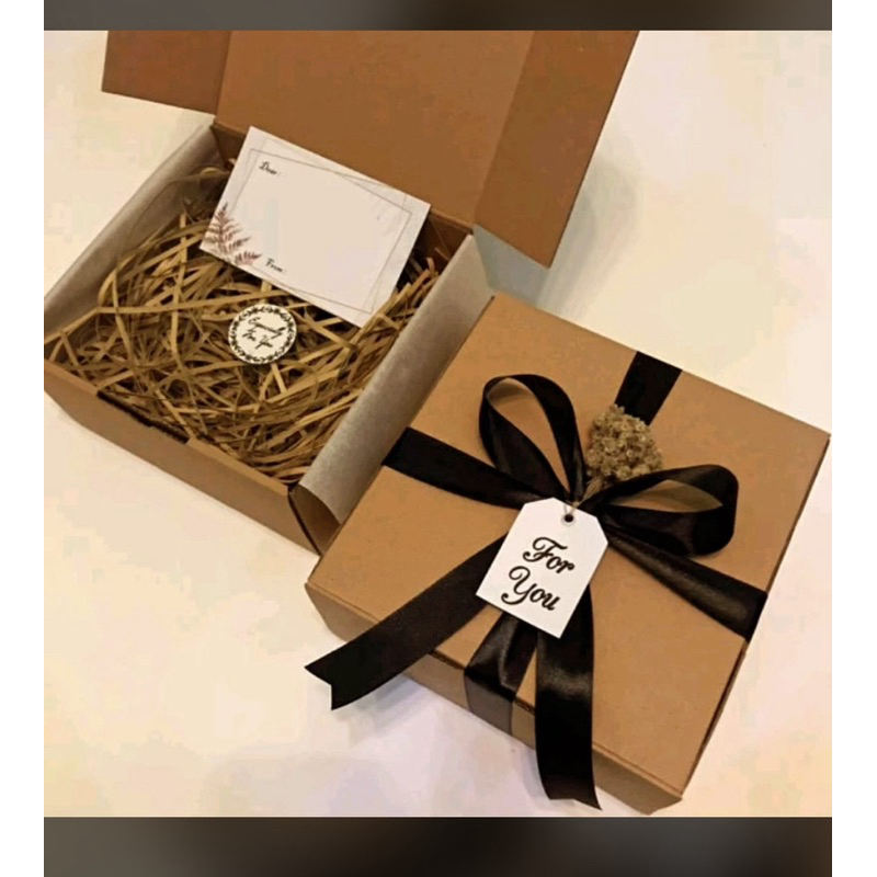 

DUS HAMPERS/PIZZA/KADO uk 18/22/26