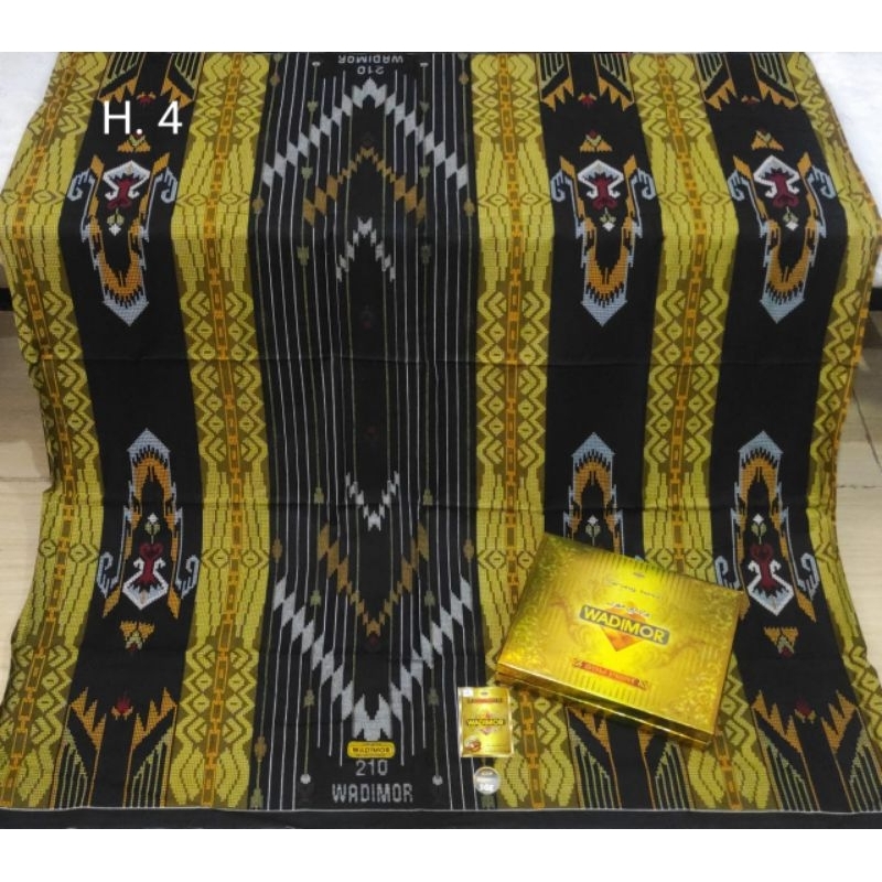Sarung wadimor motif BHS