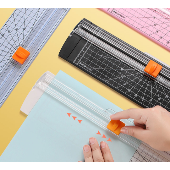 

PAPER CUTTER A4/ALAT PEMOTONG KERTAS/SLIDING PEMOTONG KERTAS