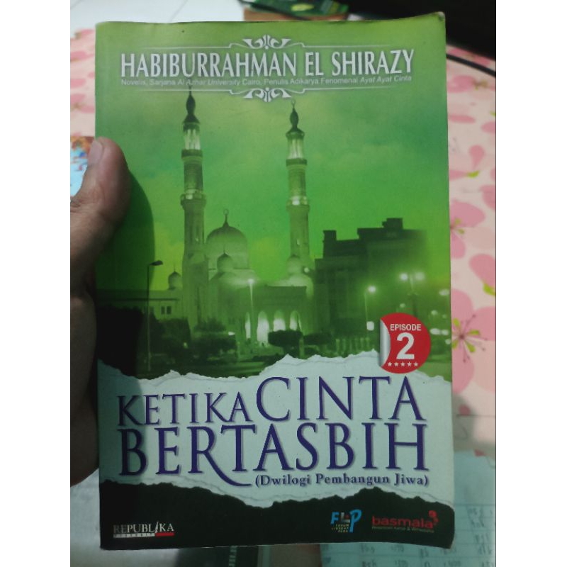 ketika cinta bertasbih Habiburrahman el shirazy ori