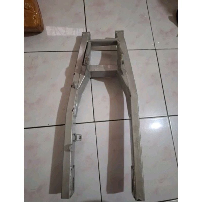 swing arm arem monosok garpu belakang suzuki ts125 nos taiwan