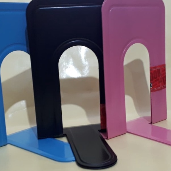

Bonus standar buku book end stand book pembatas buku besi penyangga buku 1 pasang