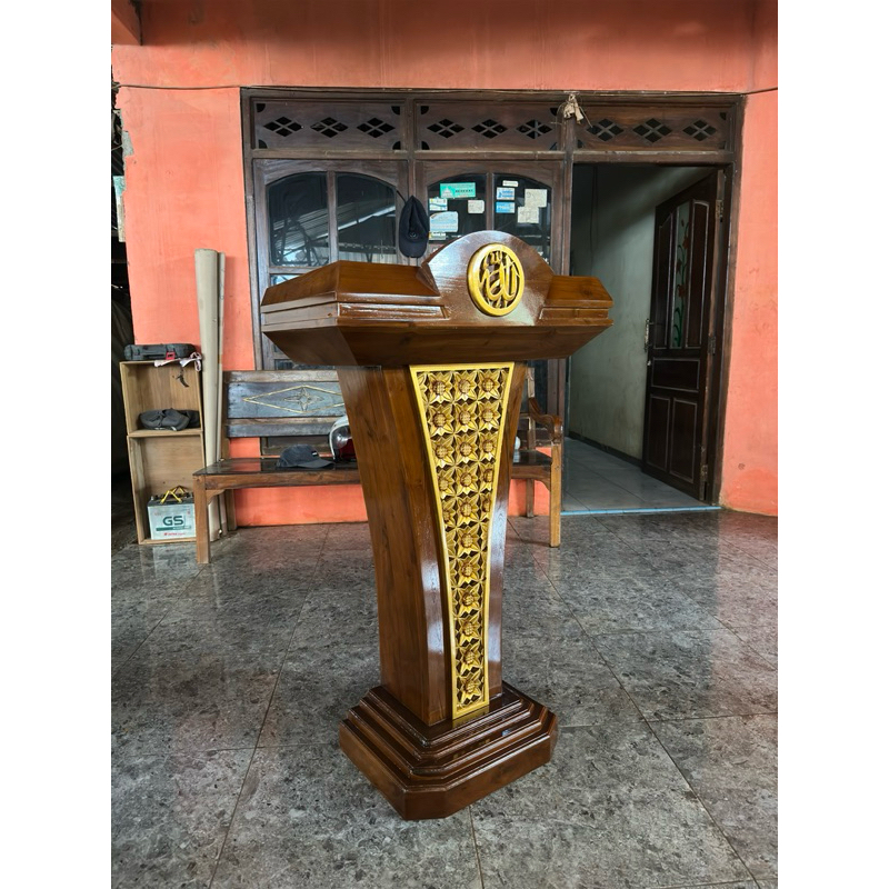 podium presiden- podium khotbah- podium kepresidenan- tempat pidato- podium garuda