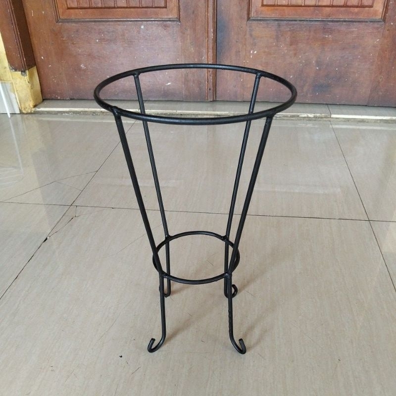 pot/pot bunga murah/model guci/standing pot cantik/rak bunga besi/tempat pot/pot kembang/dudukan pot