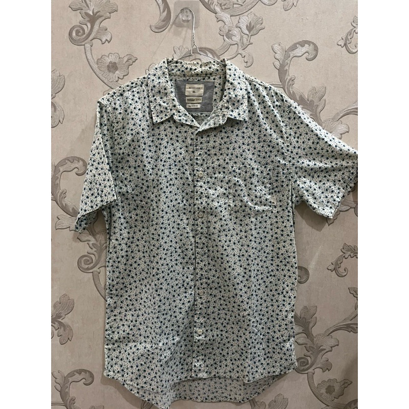 Kemeja Quicksilver